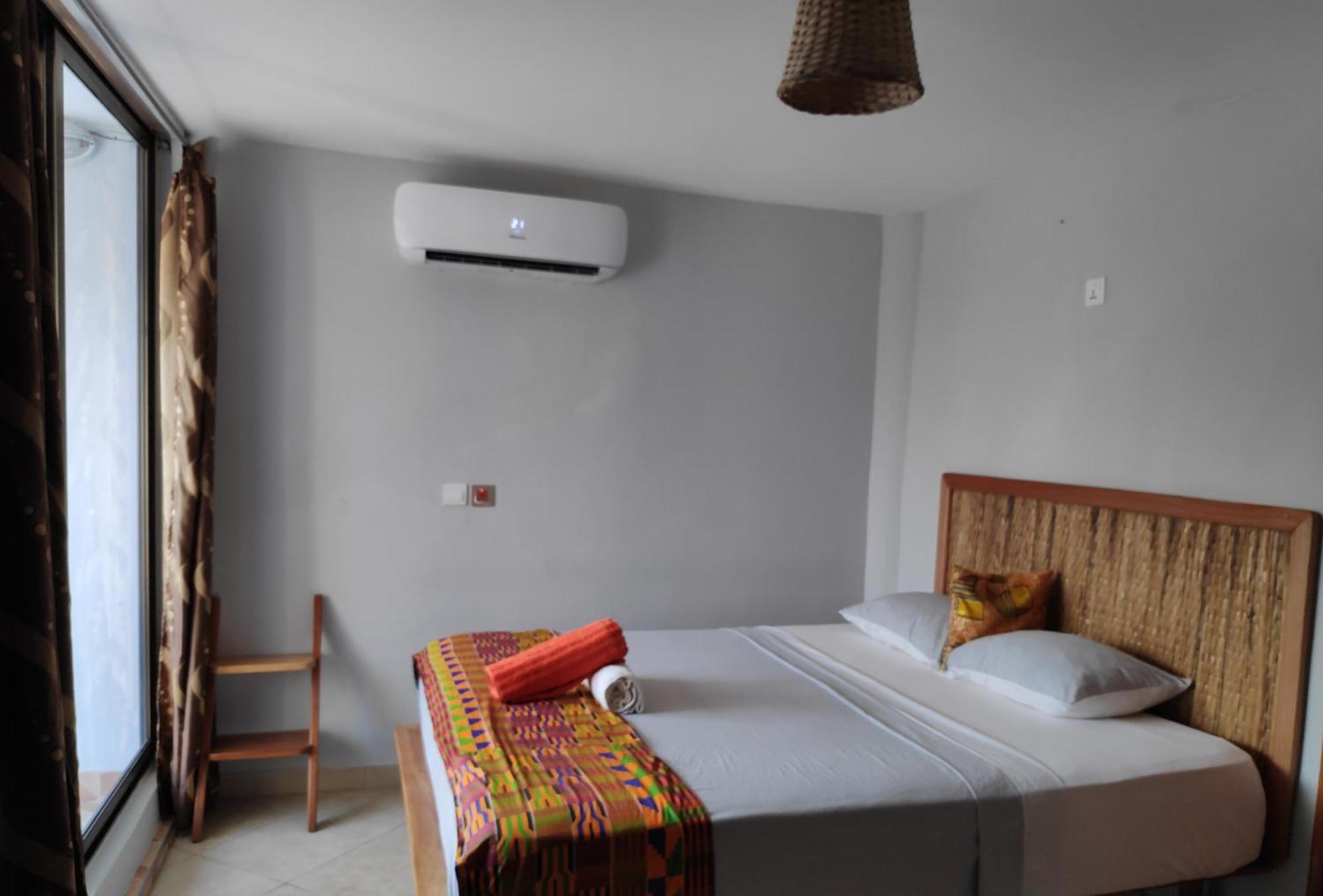 Afiki Hotel Elmina Exterior photo
